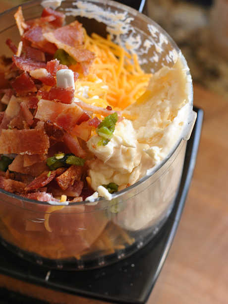 warm-bacon-swiss-dip-ingredients