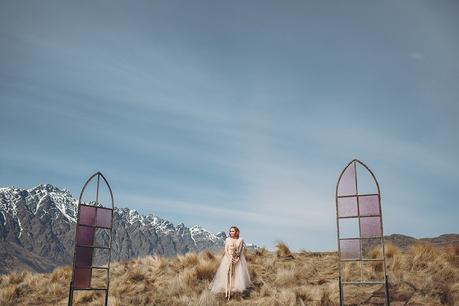 Water & Wind. Ethereal Wedding Inspiration