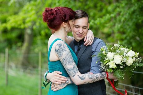 Tattoo Tips For Your Wedding Couple Kissing Bouquet