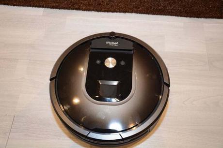 iRobot Roombaâ 980 Vacuuming Robot