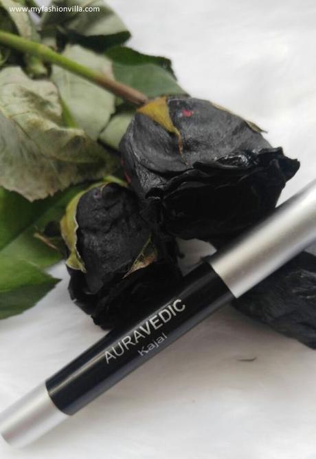 auravedic-natural-deep-black-kajal-review