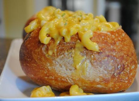 Mac n' Cheese Bread Bowl