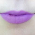 Starlooks Lip Crayon in DUBL BUBL on lips