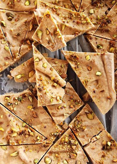 Frozen Pumpkin Spice Frozen Yogurt Bark