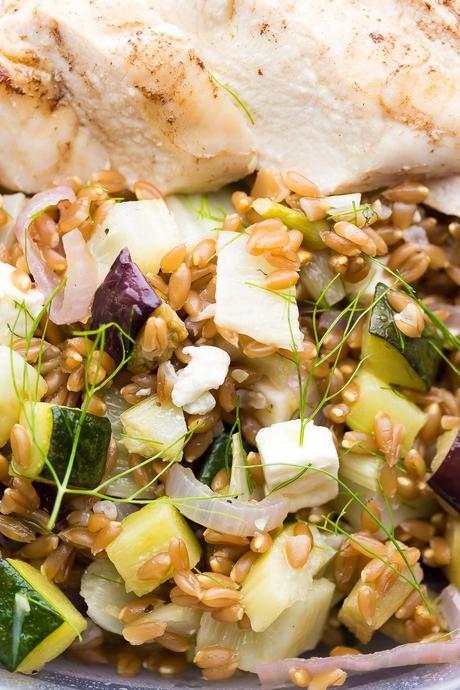 Mediterranean Farro Chicken Lunch Bowl Recipe, make a big batch on the weekend and you'll have 4 work lunches ready