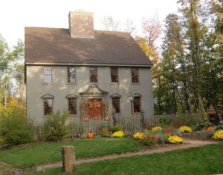 Early American Colonial interiors that we could still live in today