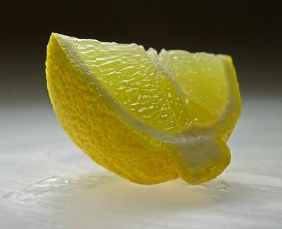 7-awesome-ways-to-use-lemon-for-cleaning-purposes