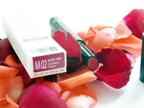 the SAEM Eco Soul Kiss Button Lips Matte Review, Photos, & Swatches