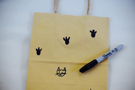 Create A Halloween Boo Gift Kit for Your Purfect Cat!