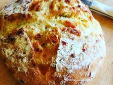 Easy Cheesy Bread: Fool Proof No-Knead Recipe