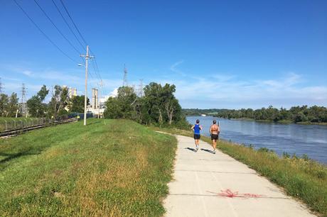 Mile 17 of Omaha Marathon