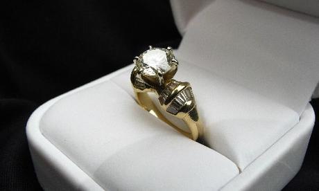 Vintage Engagement Ring Designs and Where to Buy Them
