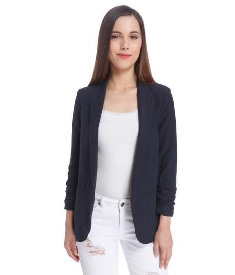 Welcome This Winter The Bollywood Fashion And Put On A Foppish Look! w4