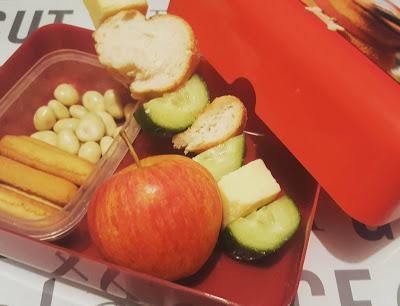 Creating Healthy Lunches With the #FloraLunchboxChallenge