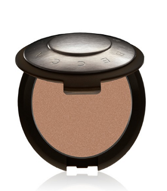 Makeup Essentials: What’s In Your Bag? face-powder