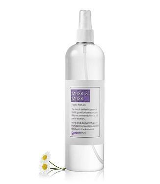 Makeup Essentials: What’s In Your Bag? perfume