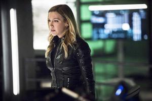 Review: Arrow (S5:E2) & Flash (S3:E2) Hang a Lantern On Oliver and Barry’s Flaws