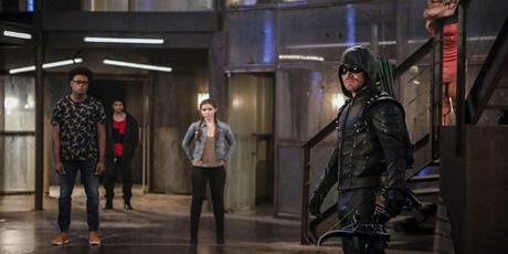 Review: Arrow (S5:E2) & Flash (S3:E2) Hang a Lantern On Oliver and Barry’s Flaws