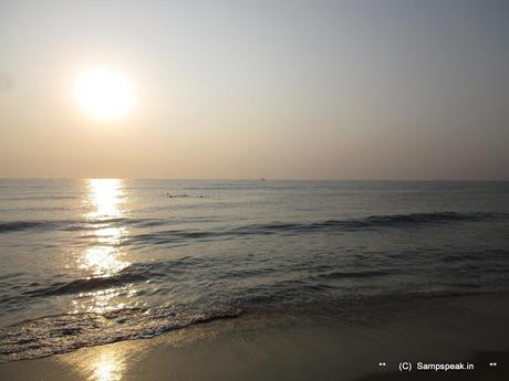 the lure of Bay of Bengal at Marina ~ dangerous swimming in the Sea