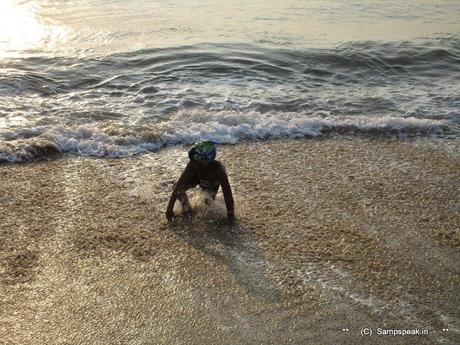 the lure of Bay of Bengal at Marina ~ dangerous swimming in the Sea