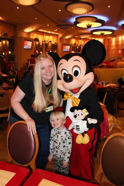 Dining In Disneyland Paris