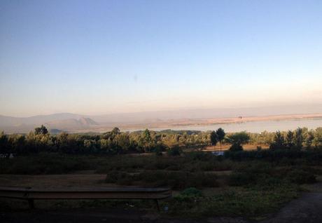 mash-bus-kampala-to-nairobi-lake-elementaita-view