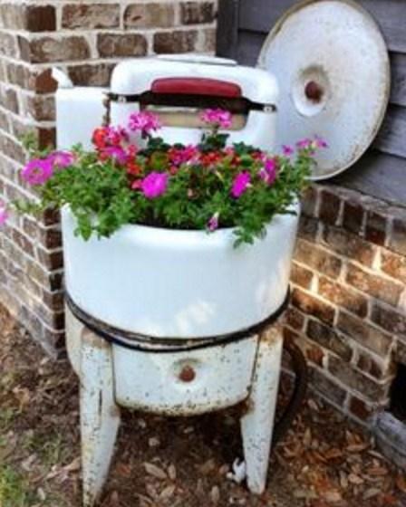 Vintage Washine Machine Turned Into a Planter