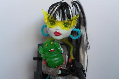 Monster High SDCC Ghostbuster Frankie