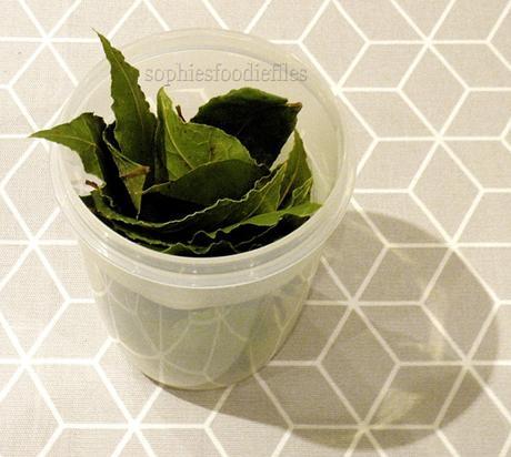 How to preserve bay leaves the easy way!