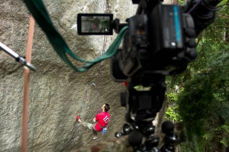 Tom Randall of Wideboyz fame dangles from the Cobra while I sat in a tree. Much mellower than the Canadian alpine.