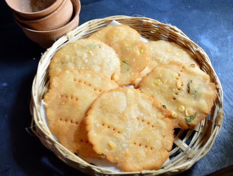 Rice Thattai | Crispy Thattai | Festive Snack Recipe