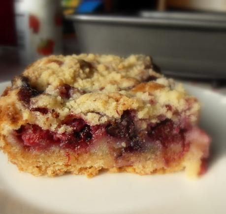 Bumbleberry Pie Tray Bake