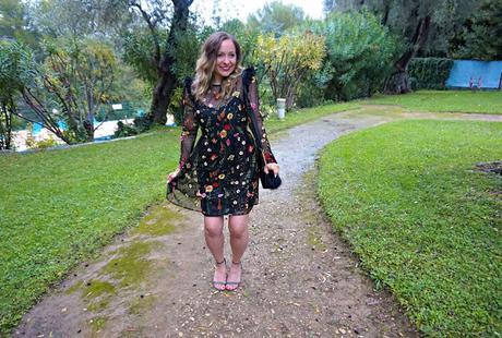 Cannes Chic // Embroidered Floral Dress, Khaki Sandals and Rosy Shades // Outfit