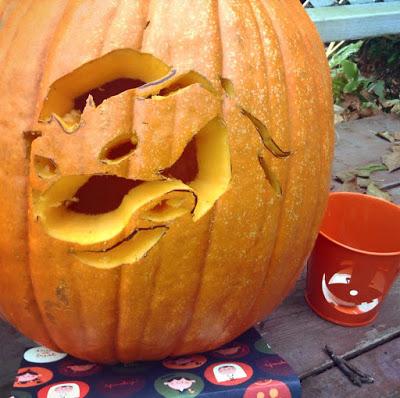 #PawsForReaction #Pumpkins - Our past #Halloween #JackOLanterns