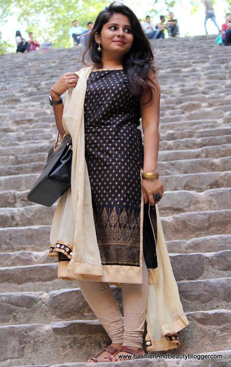 diwali-festival-outfitfit-ideas-for-indian-woman-by-indian-fashion-blogger