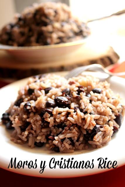 Moros y cristianos rice is perfect for the holidays! #KnorrSabor #LiveforFlavor #AddFlavor #ad