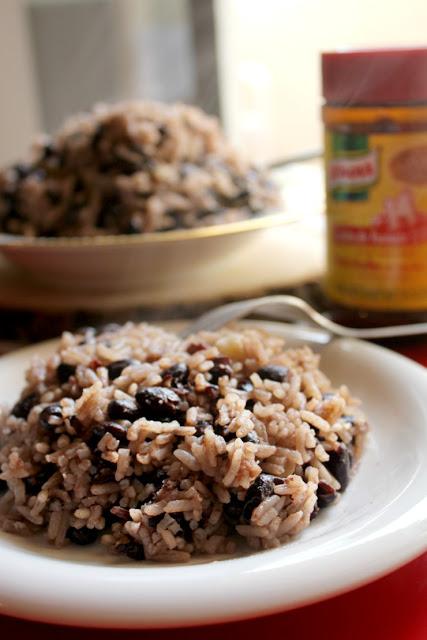 Moros y cristianos rice is perfect for the holidays! #KnorrSabor #LiveforFlavor #AddFlavor #ad