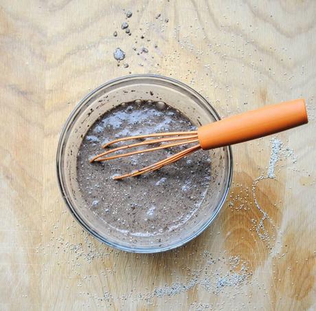 Healthy Dark Chocolate Chia Pudding with Strawberries