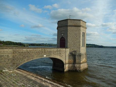 Can You Walk Around Chew Valley Lake?