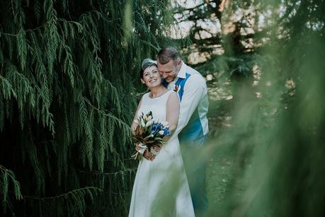 A Vintage Chic Cambridge Elopement with Amy Bell Photography