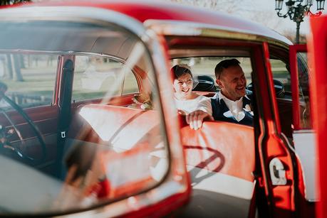 A Vintage Chic Cambridge Elopement with Amy Bell Photography