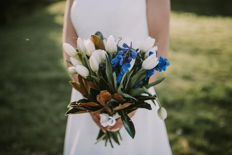 A Vintage Chic Cambridge Elopement with Amy Bell Photography