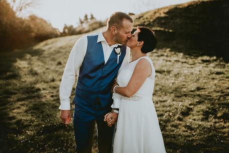 A Vintage Chic Cambridge Elopement with Amy Bell Photography