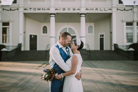 A Vintage Chic Cambridge Elopement with Amy Bell Photography