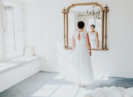 A Vintage Chic Cambridge Elopement with Amy Bell Photography