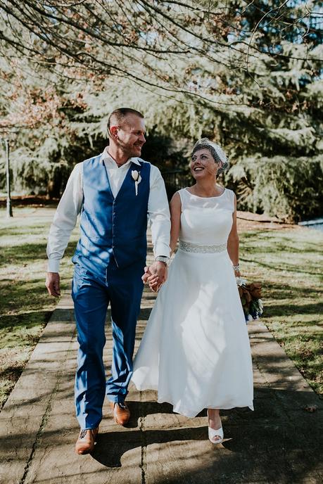 A Vintage Chic Cambridge Elopement with Amy Bell Photography