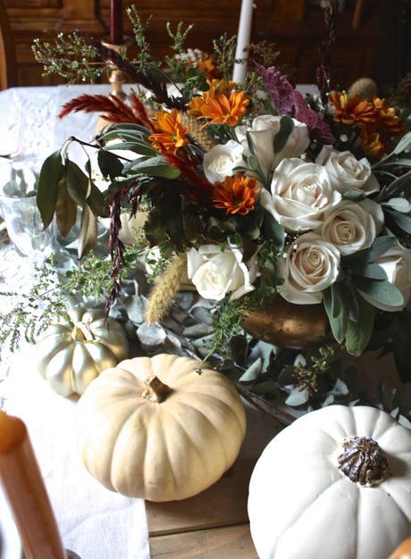 Organic & Soft Metallic Thanksgiving Tablescape