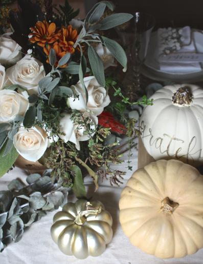 A Light & Warm Thanksgiving Foraged Centerpiece | Dreamery Events