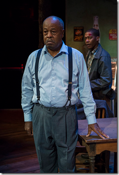 Review: East Texas Hot Links (Writers Theatre)