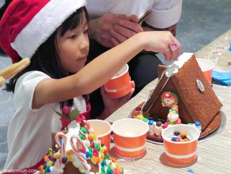 Home Sweet Home {Review of Gingerbread House Decorating Workshop at Shangri-La Hotel}